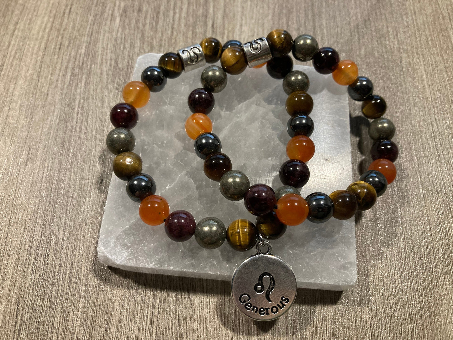 Leo zodiac astrology bracelet - July August - Crystal Jewelry - Tigers eye - Garnet - Pyrite - Carnelian - Hematite