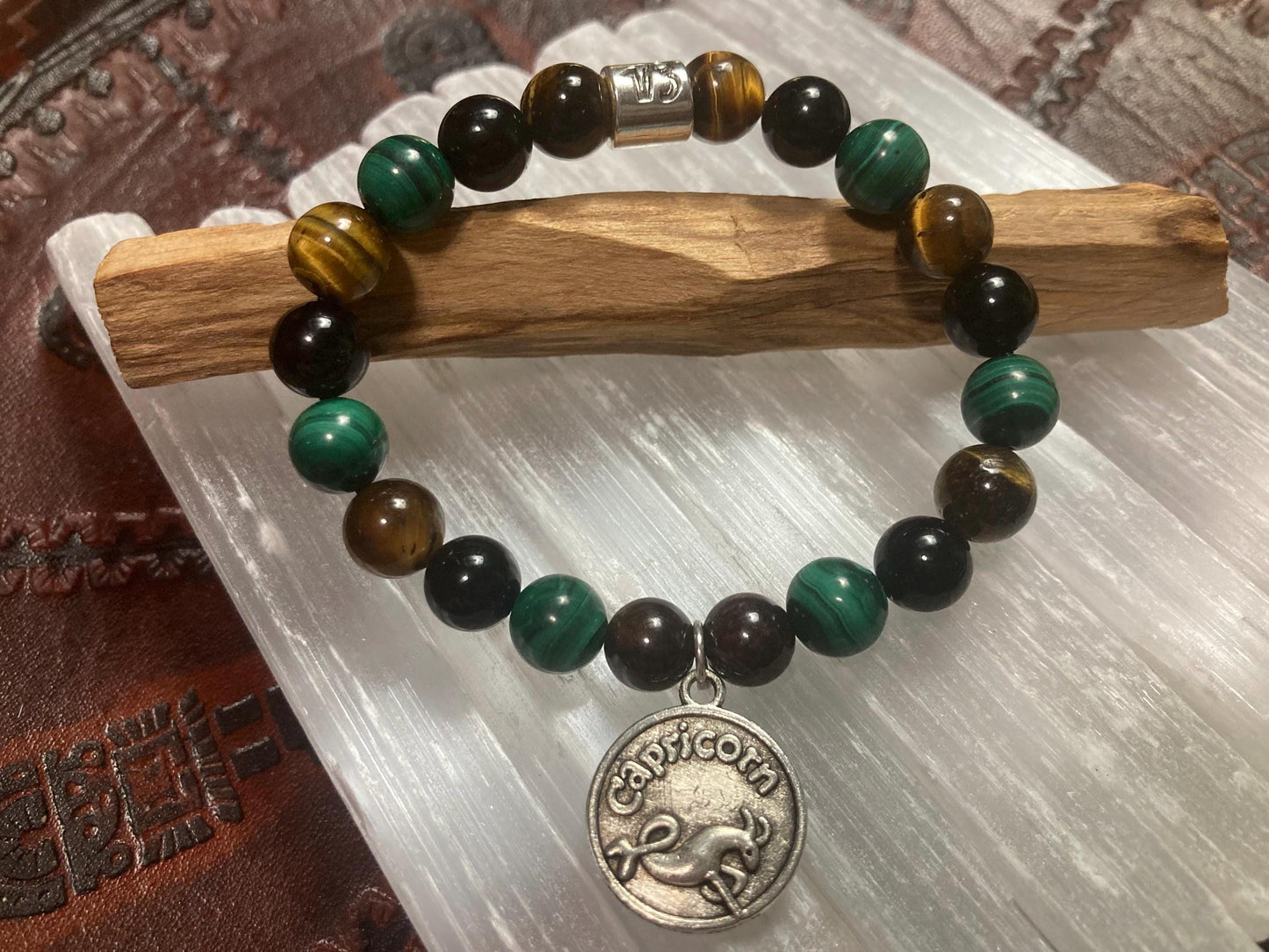 Capricorn Astrology Zodiac Bracelet - December January - Malachite - Tigers eye - Garnet - Obsidian