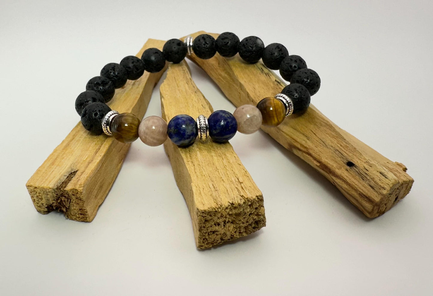 Luna y Sol - Moon & Sun - Moonstone - Sunstone beaded bracelet - Lapis Lazuli