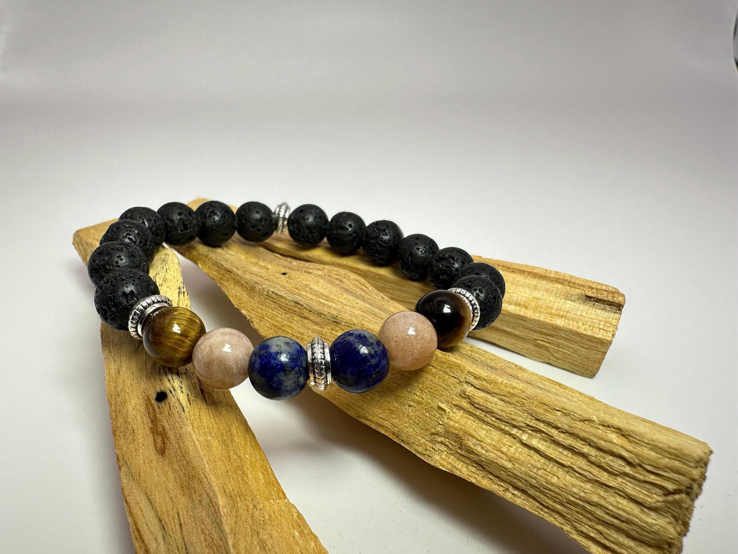 Luna y Sol - Moon & Sun - Moonstone - Sunstone beaded bracelet - Lapis Lazuli